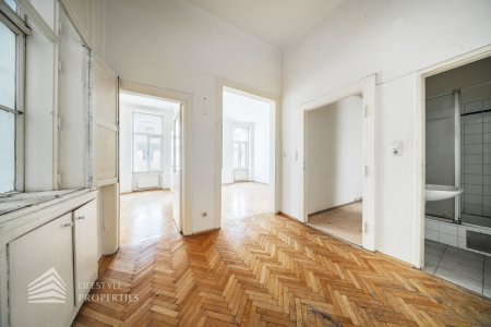 Sanierungsbedürftige 3-Zimmer Wohnung, Nähe Westbahnhof