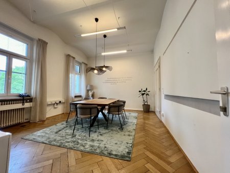 Stilvoller Altbau - Büro- bzw. Ordinationsräumlichkeiten Nähe "Kreuzbergl" zu vermieten