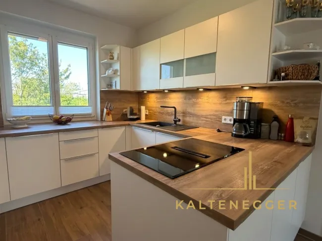 Umfassend modernisierter Bungalow auf über 1.000 m² Grund in absoluter Ruhelage - Titelbild