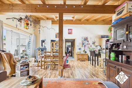 Traumhafte Penthousewohnung mit weitläufiger Sonnenterasse und Garten zur Miete