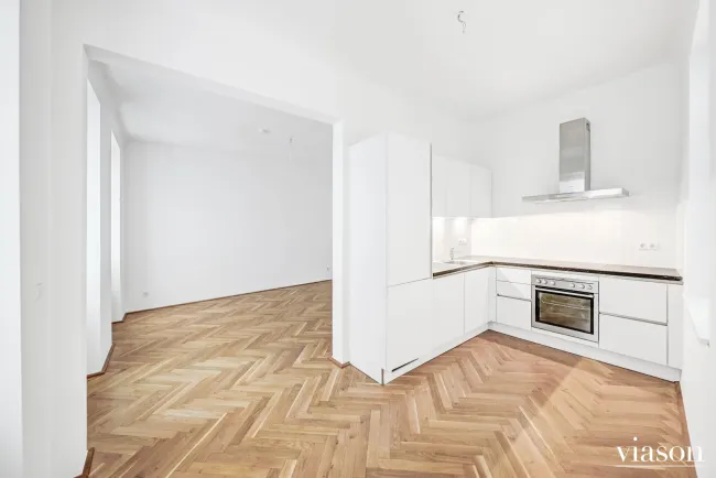 Küche & Wohnzimmer