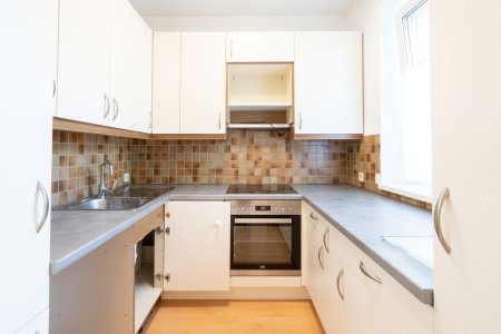 Charmante 3-Zimmer Wohnung mit Balkon/Loggia + Tiefgaragenparkplatz in Neuhofen an der Krems zu kaufen