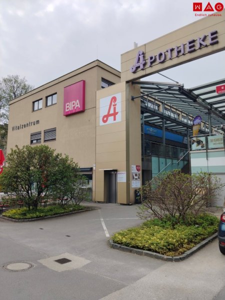 Vielseitig nutzbare 142,75 m² Geschäfts-/Ordinationsfläche im florierenden Einkaufs-/Vitalzentrum Muldenstraße mieten und von der hohen Kundenfrequenz profitieren! Provisionsfrei!