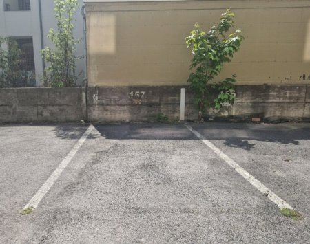 Freistellparkplatz in Innsbruck - nur 60,00 € Miete!