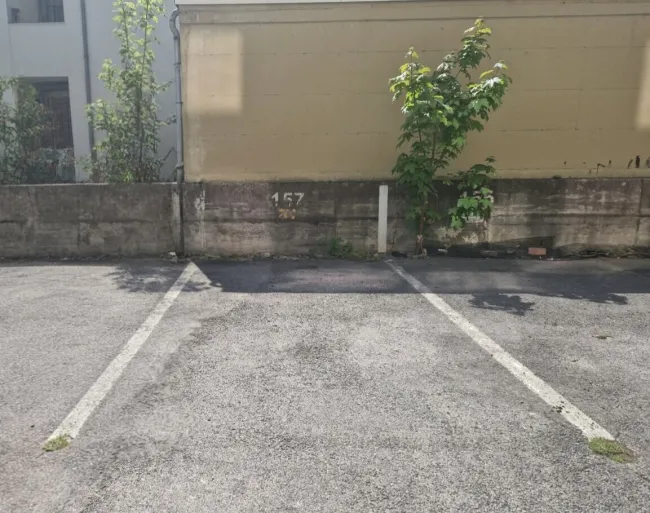 Freistellparkplatz in Innsbruck - nur 60,00 € Miete! - Titelbild