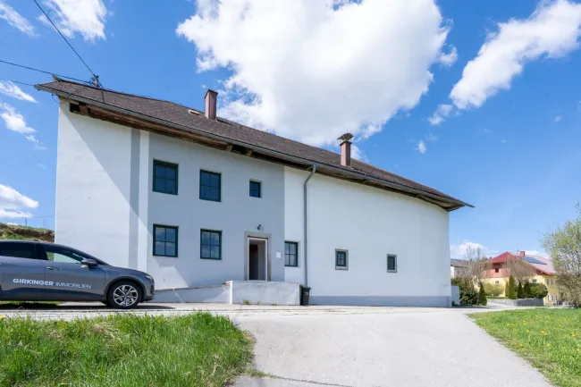 Charmantes Wohnhaus mit großem Entwicklungspotenzial zu KAUFEN - Bild
