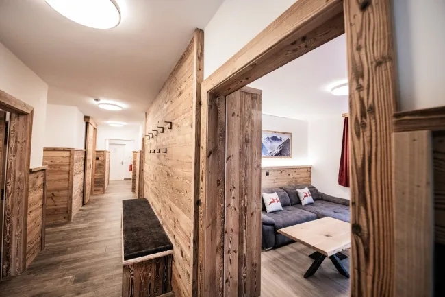 ACHTUNG! Exclusive 5-Zi-Ferienwohnung direkt am Skilift in Fügen/Zillertal - Bild