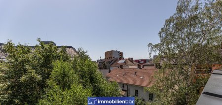 Traumhafte Dachgeschoss-Maisonette mit sonniger Dachterrasse und Balkon