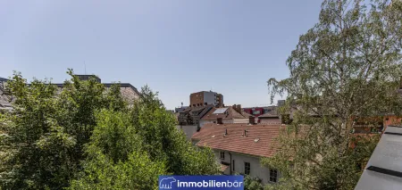 Traumhafte Dachgeschoss-Maisonette mit sonniger Dachterrasse und Balkon
