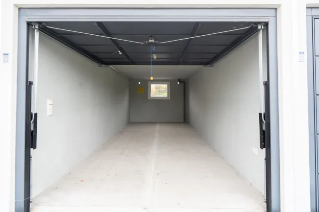 **VERMIETET**Garage in Niederneukirchen zu vermieten! - Bild
