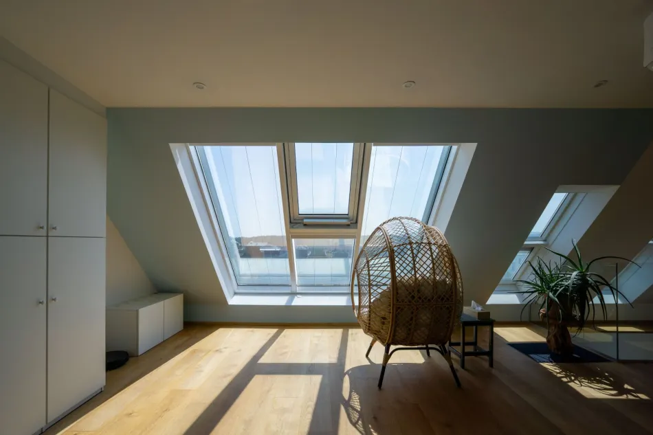Luxusapartment mit Blick auf die Gloriette – 252 m² Dachgeschoß mit Balkon und Terrasse - Bild