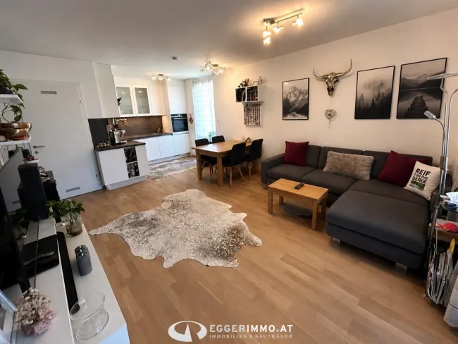 Elegante 2 Zimmerwohnung in sonniger Lage am Golfplatz zu verkaufen ... - Bild
