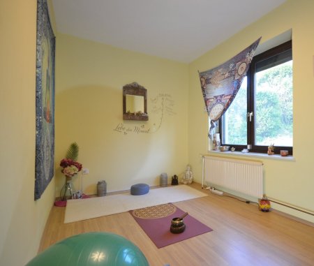 Großzügiges EINFAMILIENHAUS mit Weitblick über die Thermenregion