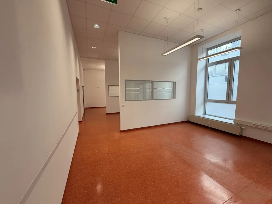 Neuwertiges Büro/Praxis I ca. 88m² I in St. Pölten I nähe Bahnhof - Bild