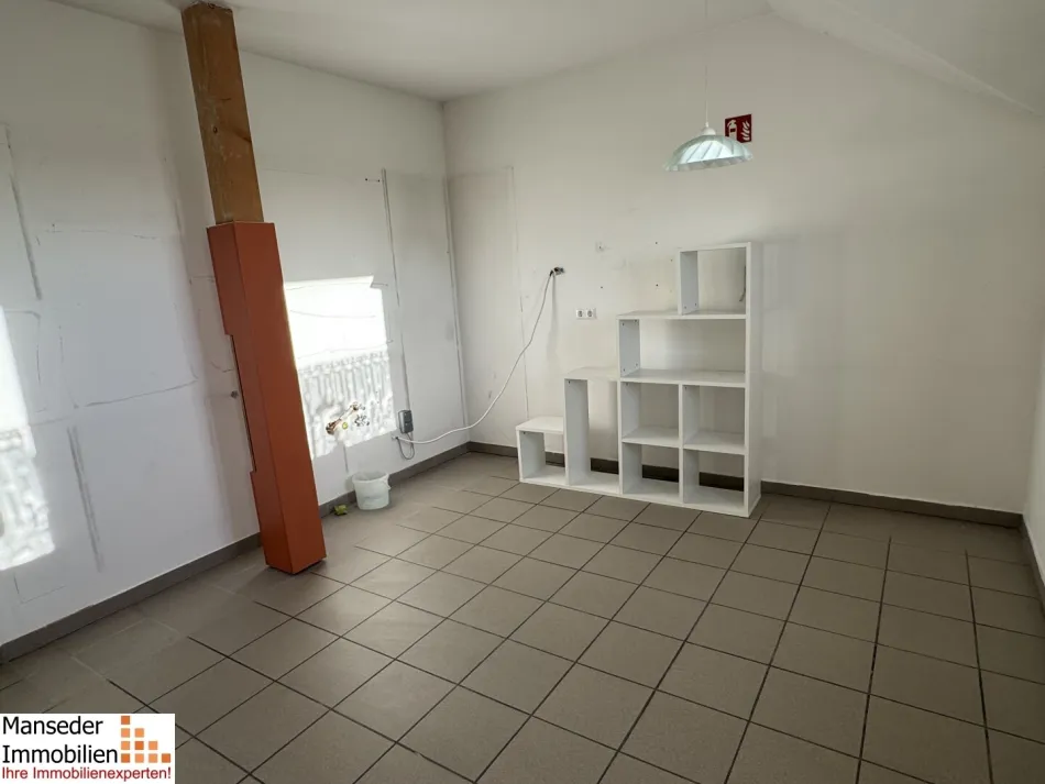 Geräumiges Büro in der Gemeinde Kirchstetten zu einem fairen Mietpreis! 114 m2 Nutzfläche! - Titelbild