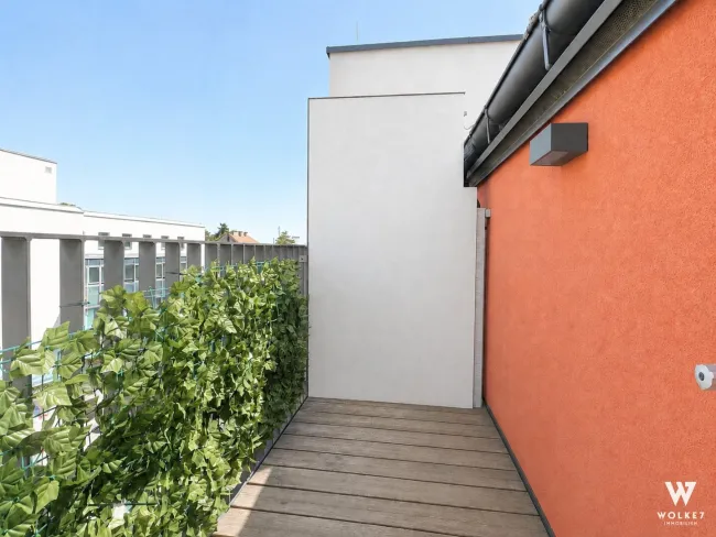 Helle Dachgeschosswohnung mit Balkon & Klima im Süden Wiens - Bild