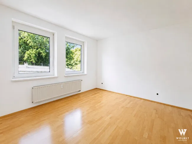 Helle 2-Zimmer-Wohnung mit großzügigem Wohnbereich, 10 m² Balkon & Carport in Seiersberg - Bild