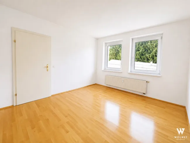 Helle 2-Zimmer-Wohnung mit großzügigem Wohnbereich, 10 m² Balkon & Carport in Seiersberg - Bild