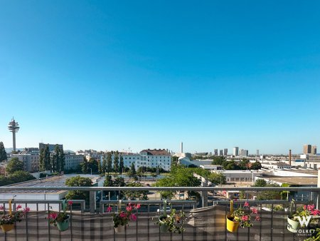 Neubauwohnung mit spektakulärem Fernblick in zentraler Lage: 2 Zimmer | 2 Terrassen | 6. Stock ohne Lift