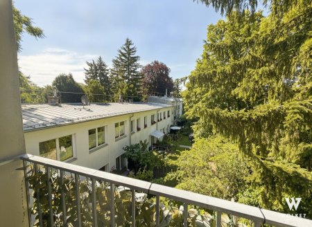 Tolle 2 Zimmer-Dachgeschosswohnung | absolute Ruhelage | Schönbrunn | Biedermeierhaus
