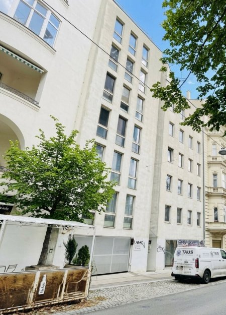 Entzückende Wohnung in gepflegtem Neubau mit Terrasse & Parkplatz in Top Lage