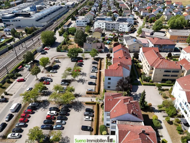 Großer Parkplatz Veranstaltungszentrum