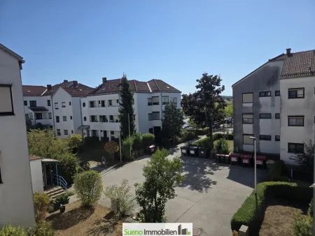 Blick von der Wohnung in den Garten