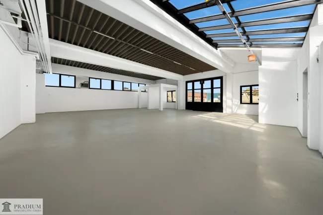 Exklusive Industrie- und Gewerbehalle in Toplage des 23. Bezirks - Titelbild