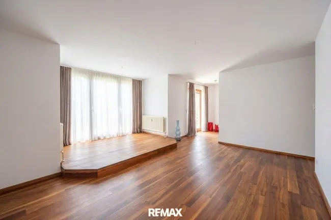 großzügige 98m² | 3 Zimmer Maisonette-Wohnung | Hietzinger Grünruhelage | inkl. Garage - Titelbild