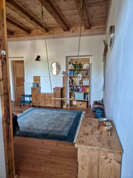 Traumhafte Grünlage in Geidorf: Liebevolle Wohnung mit Terrasse, Garten & Parkplatz