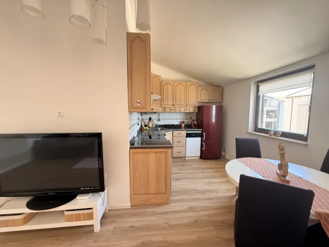 70 Meter vom Meer entfernt! Traumhafte 3-Zi-Ferienwohnung mit Meerblick in Medulin, Balkon, Stellplatz, Klimaanlage! - Bild