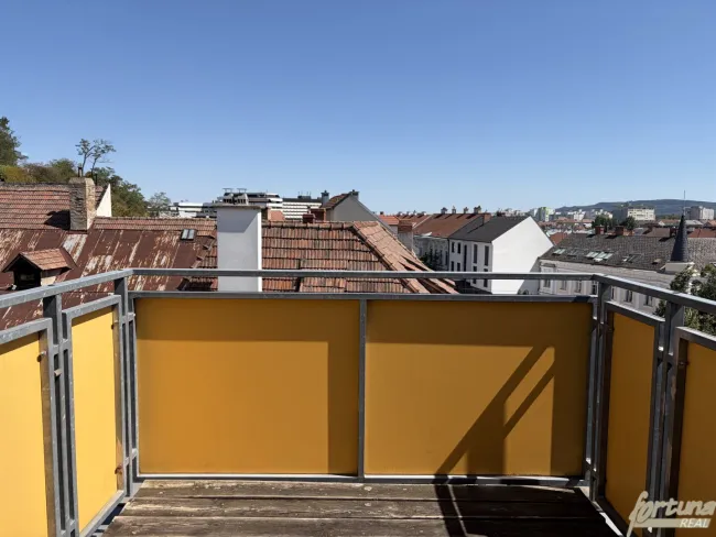"Dachgeschosswohnung mit Terrasse im Herzen von Krems" - Bild