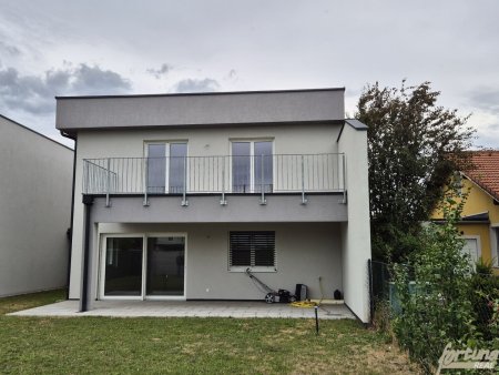 Modernes Erstbezug-Haus in Wipfing - Provisionsfrei für den Käufer!
