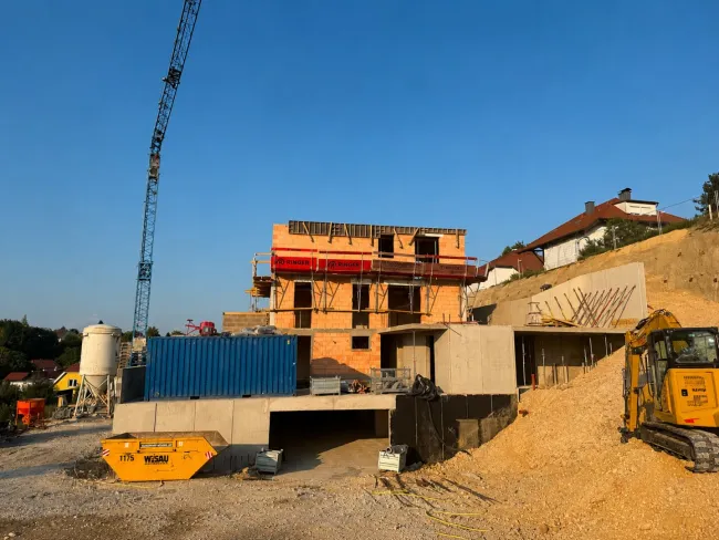 Exklusive 5-Zimmer-Maisonette-Wohnung mit Garten und Loggia in Steyr - PROVISIONSFREI - Titelbild