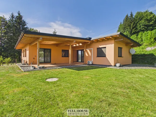 Ein Ort zum Ankommen – Hochwertiges Wohnen mit Pool und großzügigem Garten - Bild
