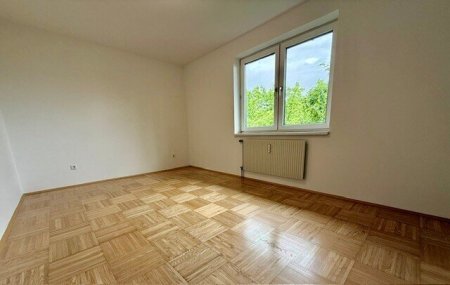 Stilvoll renovierte Eigentumswohnung in bester Lage – Graz, Petersgasse