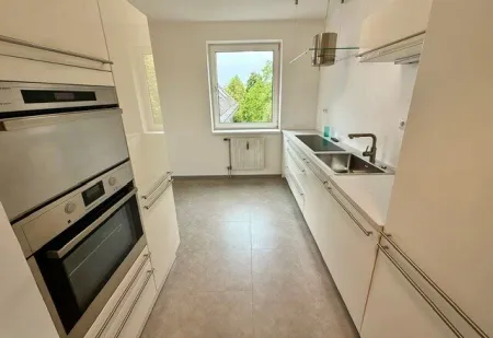 Stilvoll renovierte Eigentumswohnung in bester Lage – Graz, Petersgasse - Bild