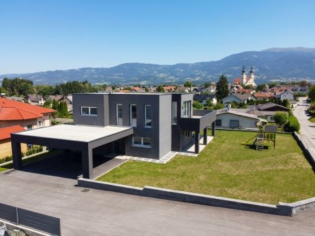 Hochwertiges Einfamilienhaus – 180 m² Wohnkomfort & Panoramablick