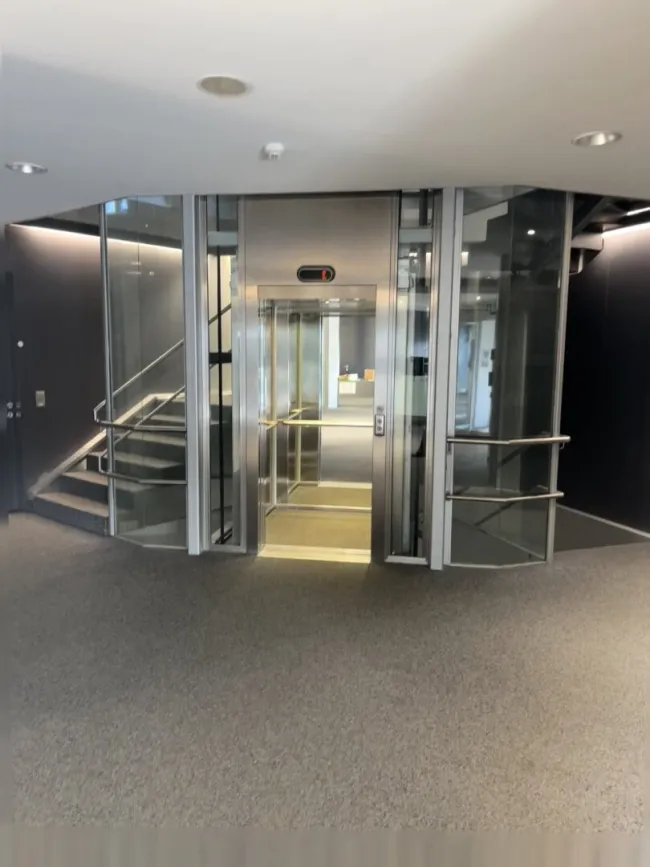 Attraktives Büro in Attnang-Puchheim 36 m2 – gepflegt, zentral und mit Stellplätzen! - Bild
