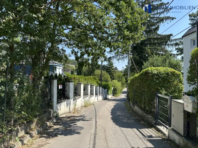 Grundstück