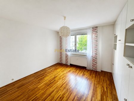 Zimmer 2