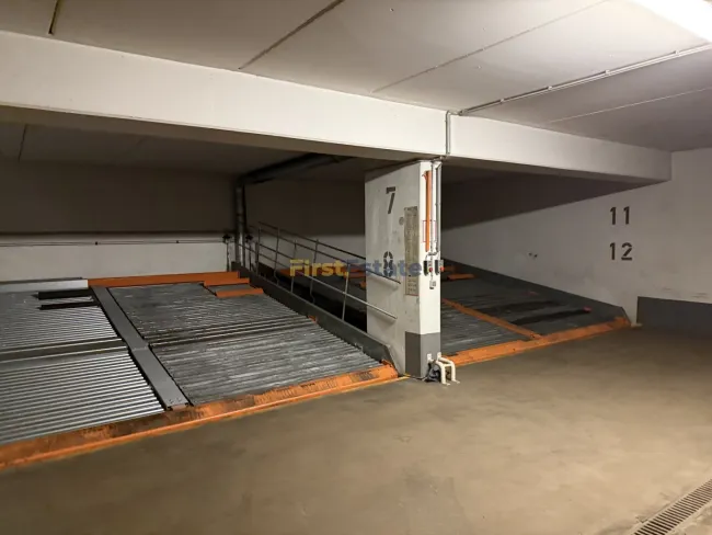 Tiefgaragenstellplatz nähe Elterleinplatz - Titelbild