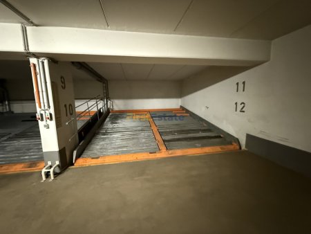 Tiefgaragenstellplatz nähe Elterleinplatz