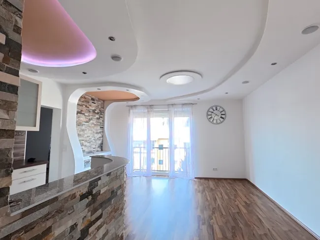 Sanierte Wohnung in Haid mit perfekter Anbindung – ideal für Eigennutzer & Anleger - Bild
