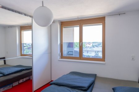 Sonnige Dachgeschoss- Wohnung in zentrumsnaher Lage