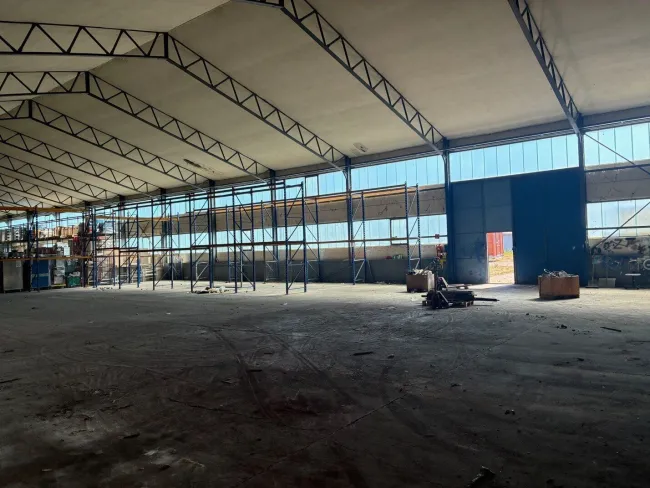 Lagerhalle - flexibel teilbar - nahe Flughafen Wien - Titelbild