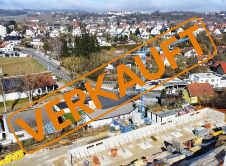 **VERKAUFT**PROVISIONSFREI: Stilvolle 2-Zimmer-Wohnung mit Terrasse und Garten in Steyr-Christkindl