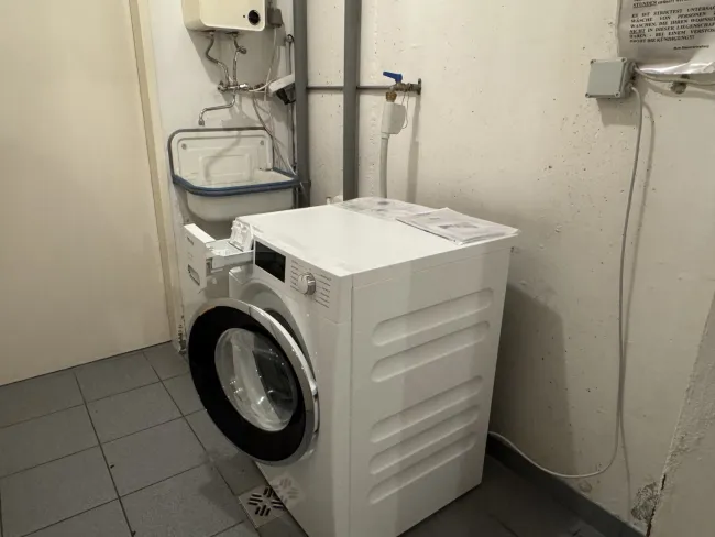 Allg. Waschmaschine mit Münzeinwurf