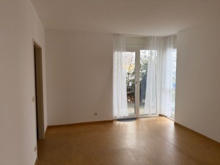 Gemütliche Garçonnière mit Eigengarten in 4050 Traun – Ihr neues Zuhause wartet auf Sie!