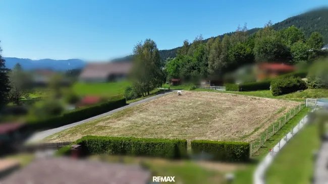 Grundstück